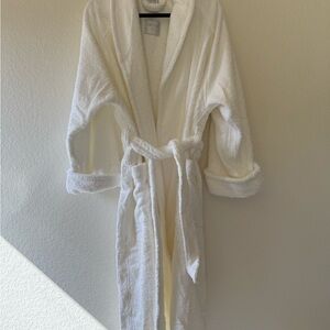 Frette Luxurious White Bathrobe L/XL